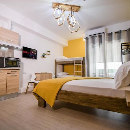 Gio Apartments Превеза Екстериор снимка