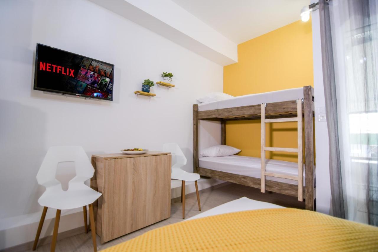 Gio Apartments Превеза Екстериор снимка